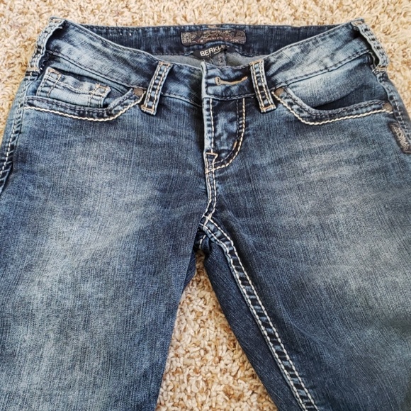 Silver Jeans - Picture 3 of 4